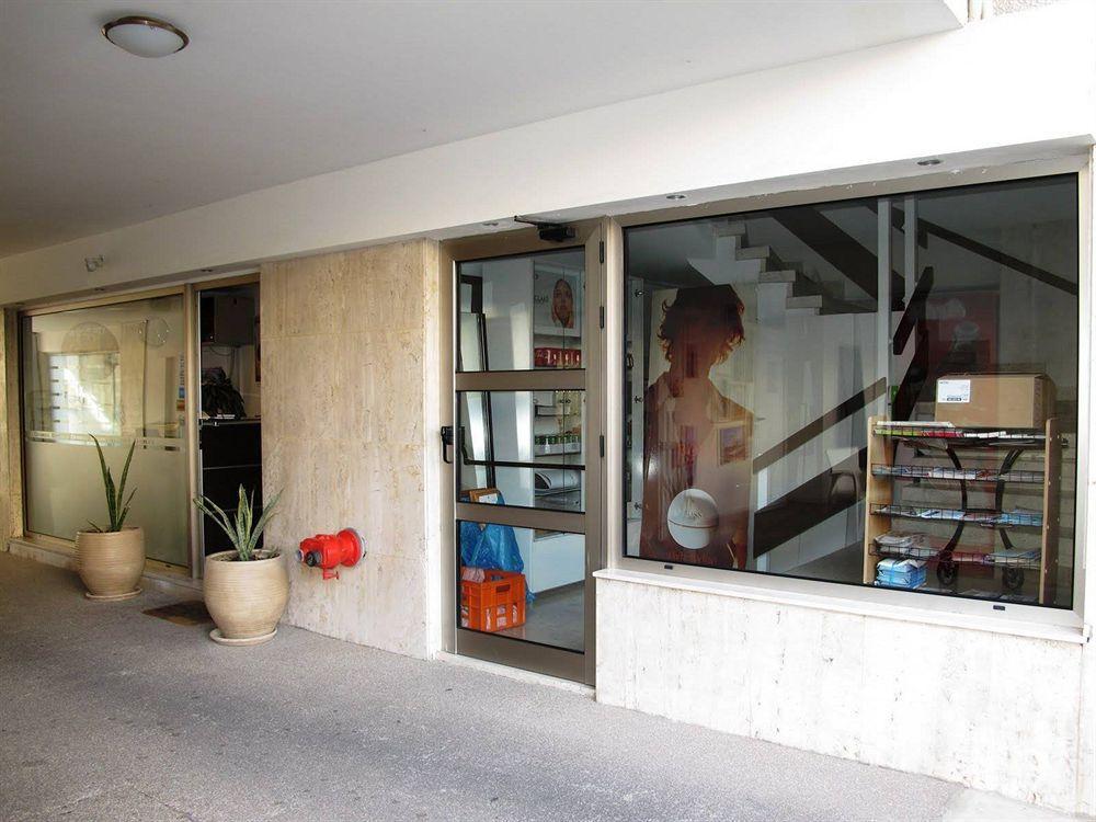 Eleonora Hotel Apartments Lárnaca Exterior foto